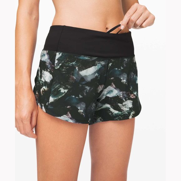 Lululemon Speed Up MR Short 4" (Size 4 tall) - Picture 3 of 10